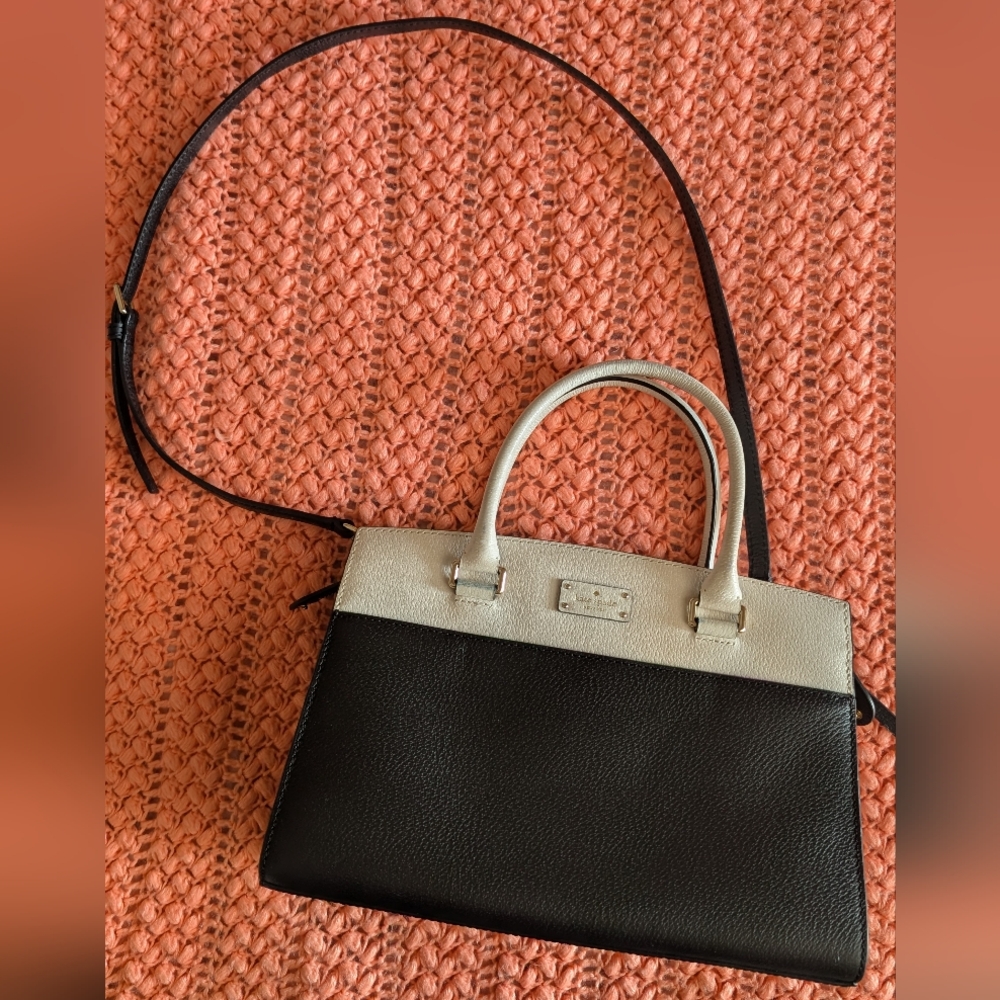 Elegant Black and Cream Handbag